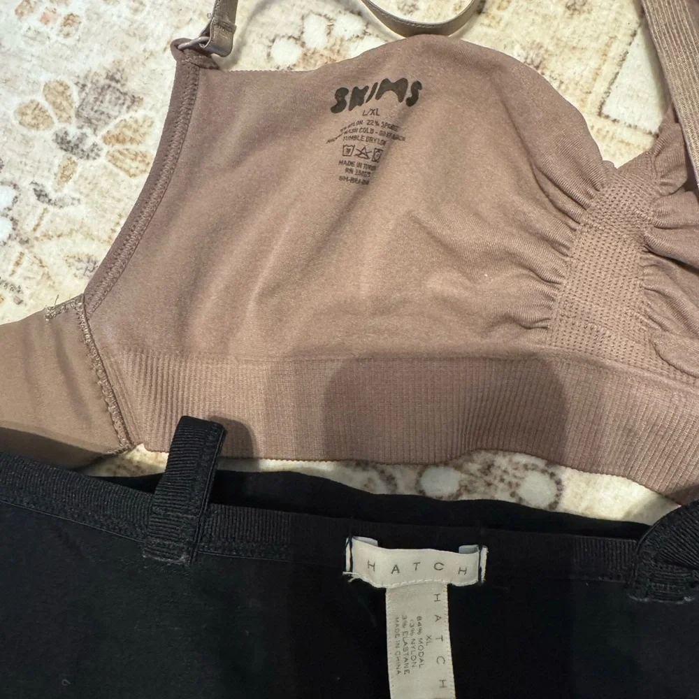 Set of Two Wireless nursing Bras - skims and hatch - Picture 3 of 3